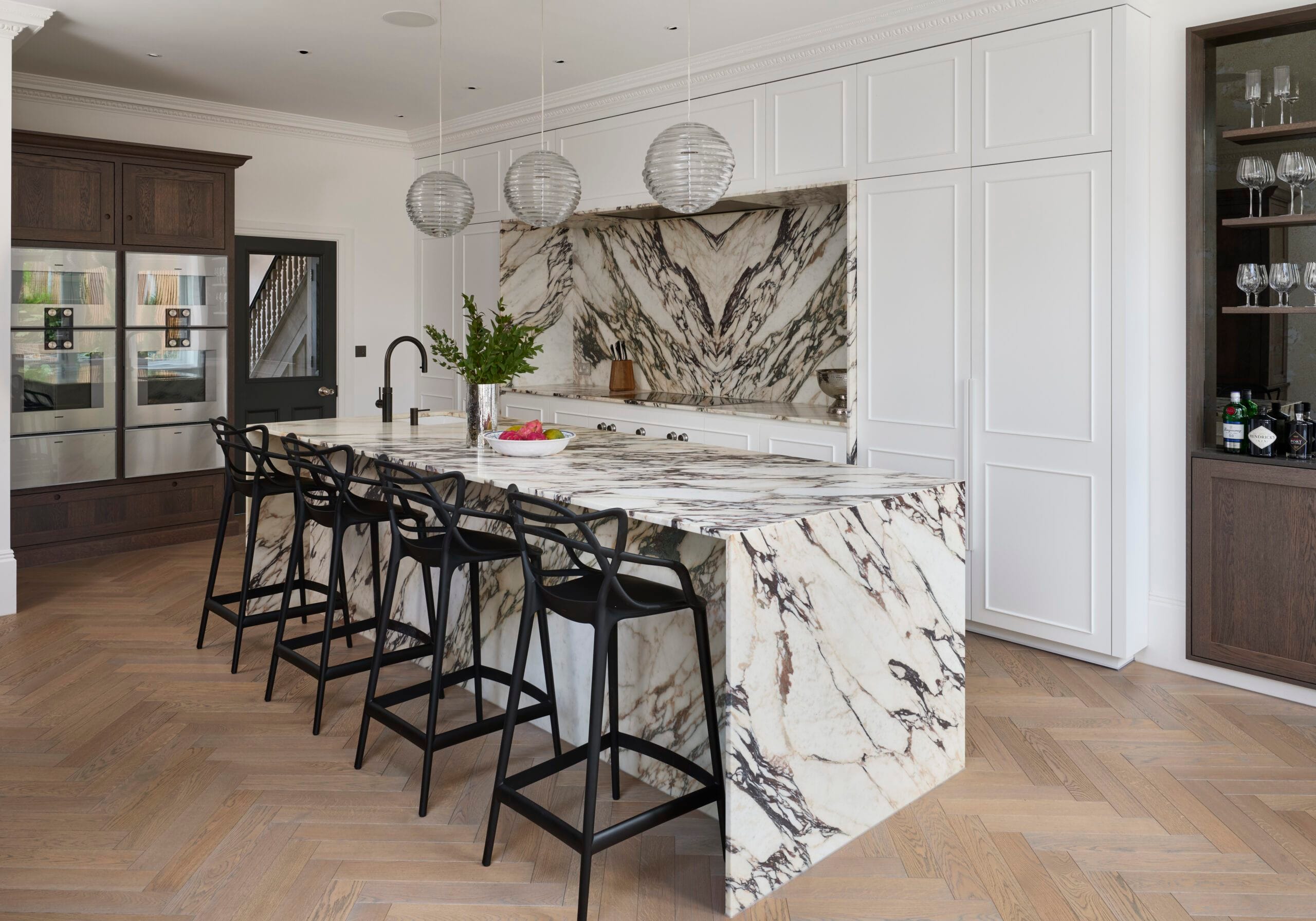 Victoria Road marble island and dark oak breakfast pantry by En Masse Bespoke